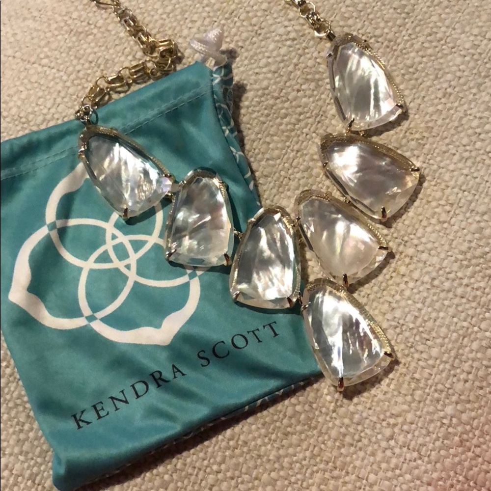 Kendra Scott harlow necklace